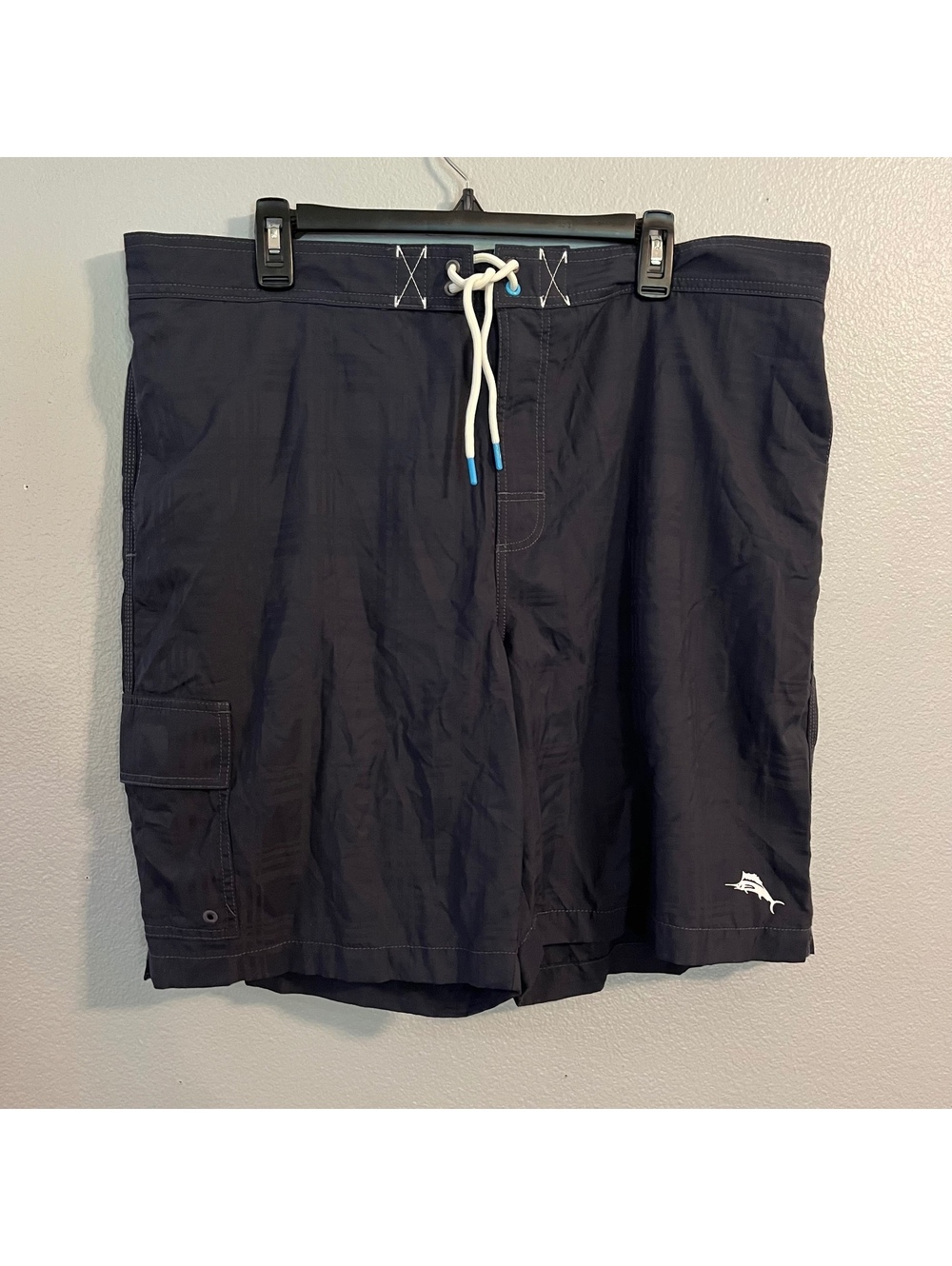 Tommy Bahama Men's Black Swim Trunks with Cargo Pockets Size Large